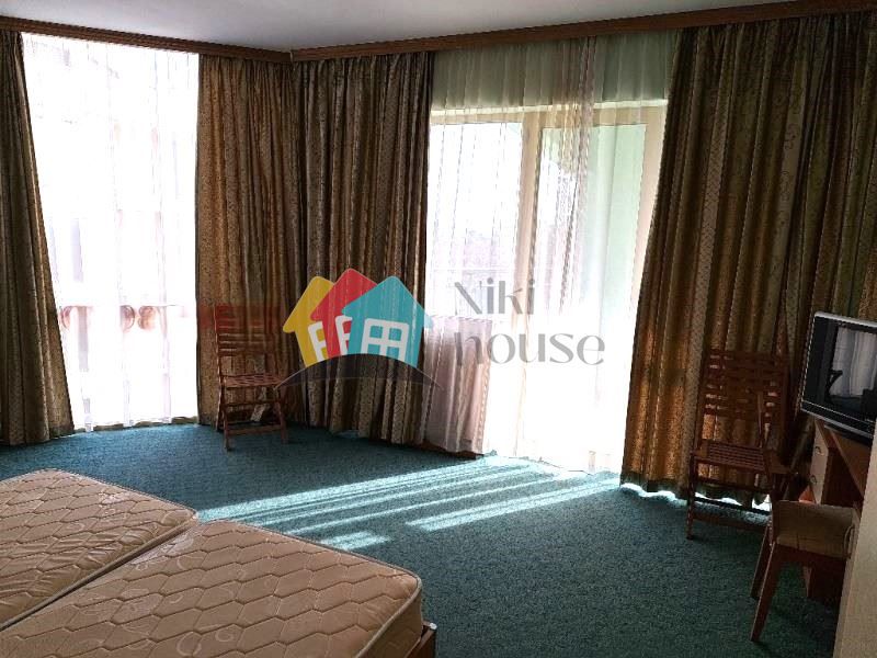 Продава се Тристаен апартамент в к.к. Златни пясъци - 136 кв.м за 728 €/кв.м - Снимка #9