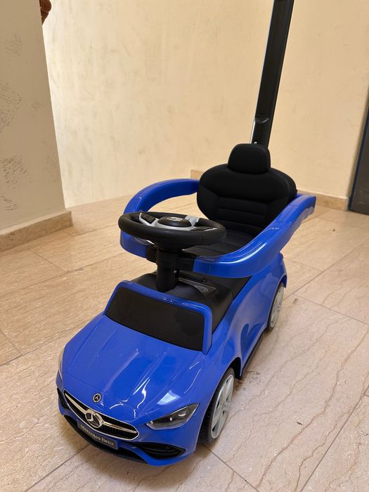 Продава детско камионче