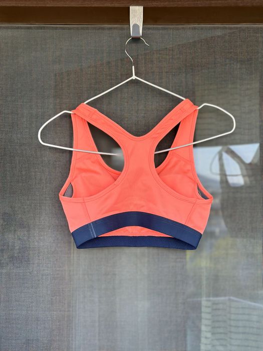 Спортно бюстие Nike Dri-Fit - размер XS, Отлично състояние