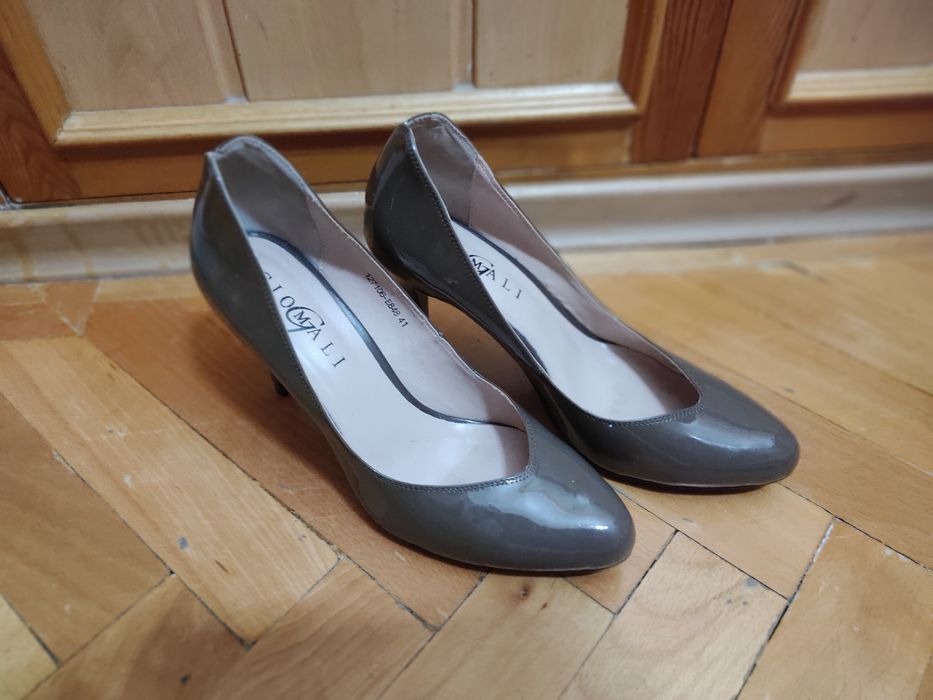 Продам туфли из натуральной кожи