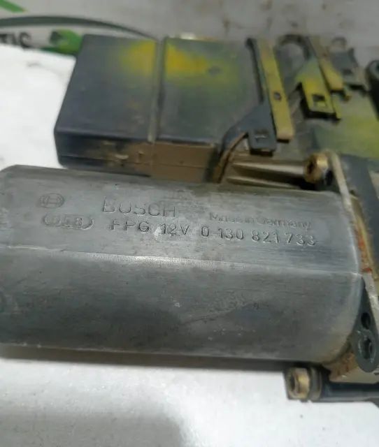Motoras macara geam spate dreapta Skoda Octavia 2002