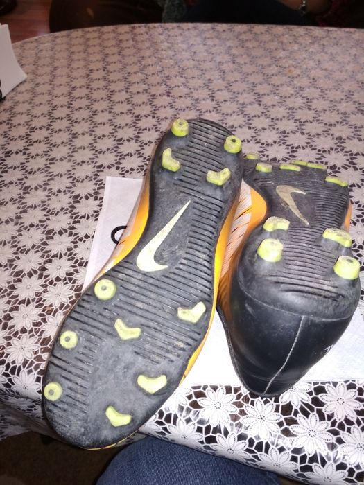 Юношески бутонки Nike