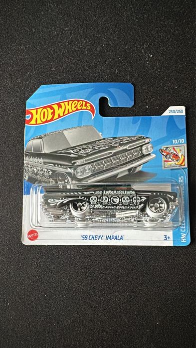 Masinuta 1:64 Hot wheels ‘59 Chevy Impala Treasure Hunt
