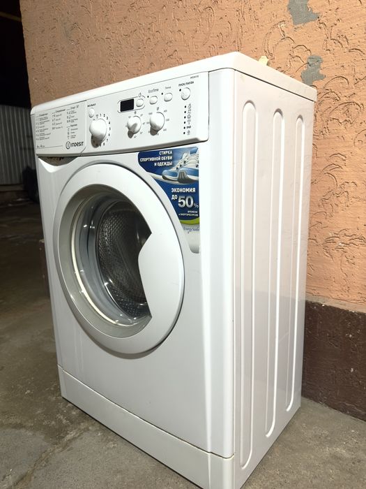 Стиральная машина Indesit