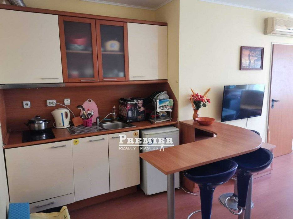 Продава се Двустаен апартамент в к.к. Слънчев бряг - 46 кв.м за 1196 €/кв.м - Снимка #2
