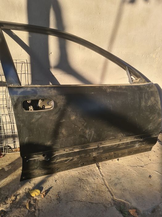 Дверь передняя правая gs300