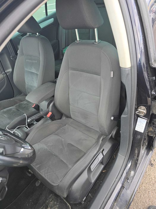 Volkswagen Golf VI 6 1.8 TSI 160cp | An 2011 | EURO 5 | NAVI
