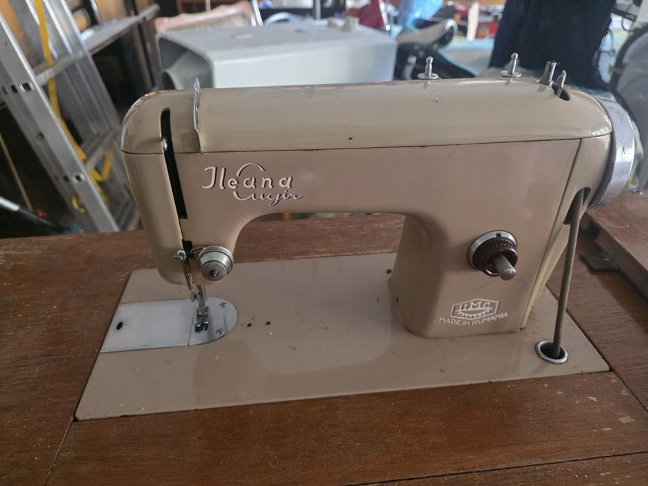 Masina de cusut Ileana