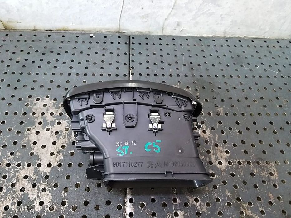 Grila ventilatie bord stanga citroen c5 aircross 9817118277 m102080000