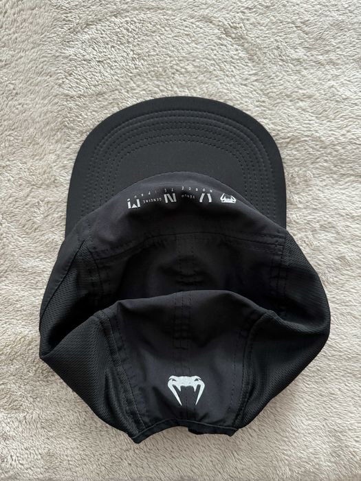 Шапка с козирка Venum UFC