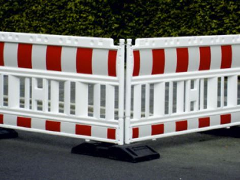 Garduri delimitare lucrari, bariere pvc semnalizare santier