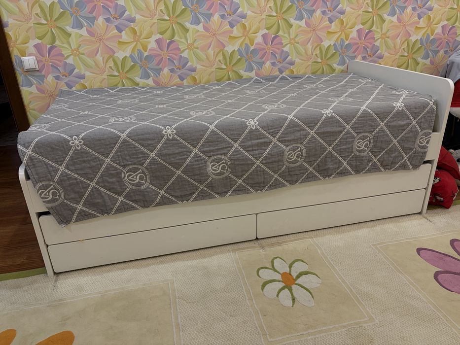 Мебель в детскую комнату