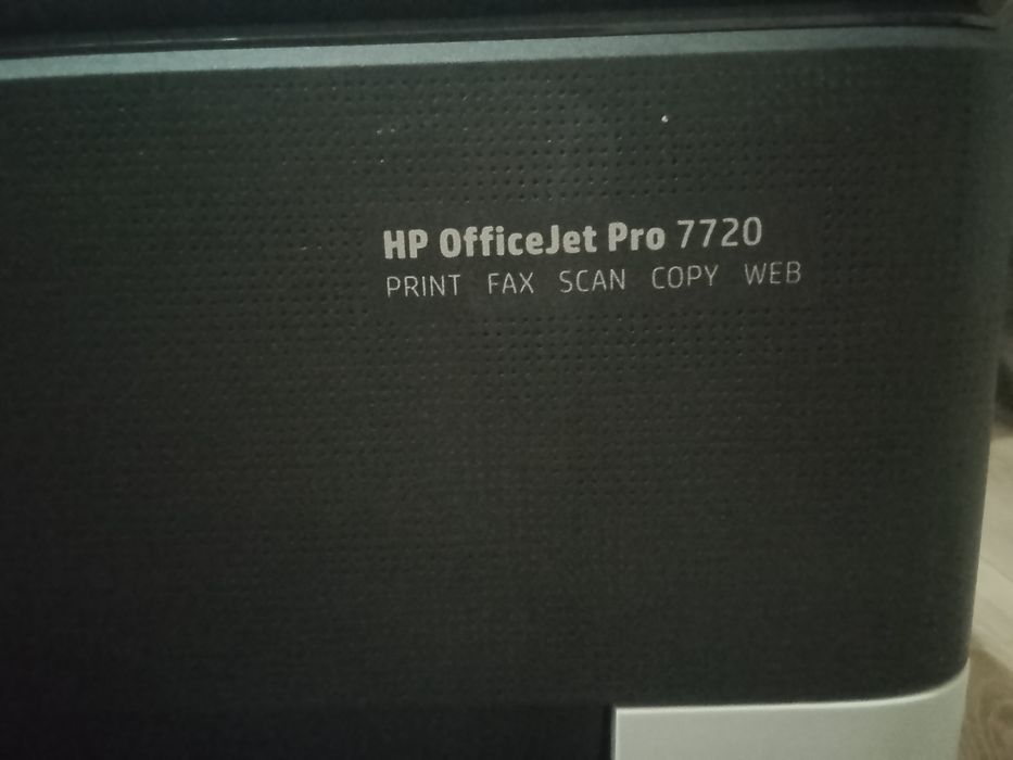 Офисный плинтер Hp
