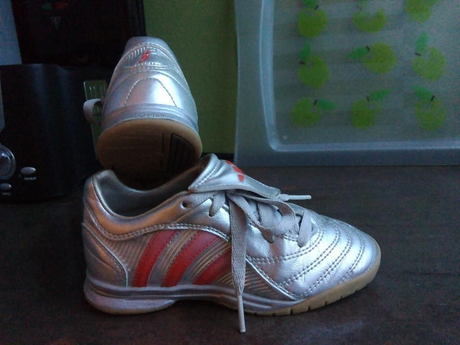 детски маратонкиAdidas кецове,футболни обувки,адидас,номер 30 за момче