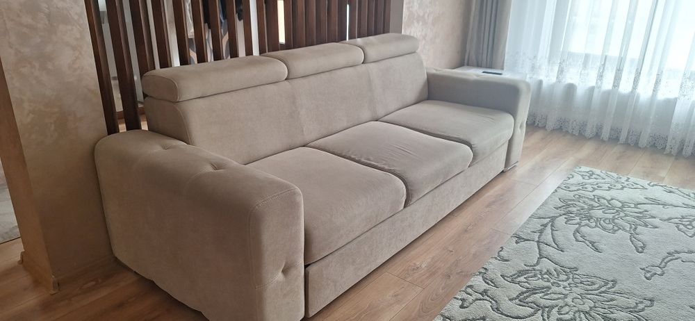 Vand canapea extensibila