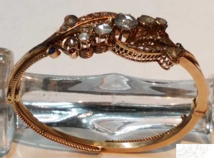 Старинна златна гривна с диаманти