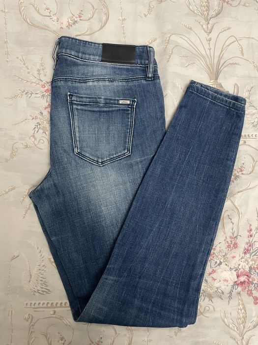 Джинсы Армани 28