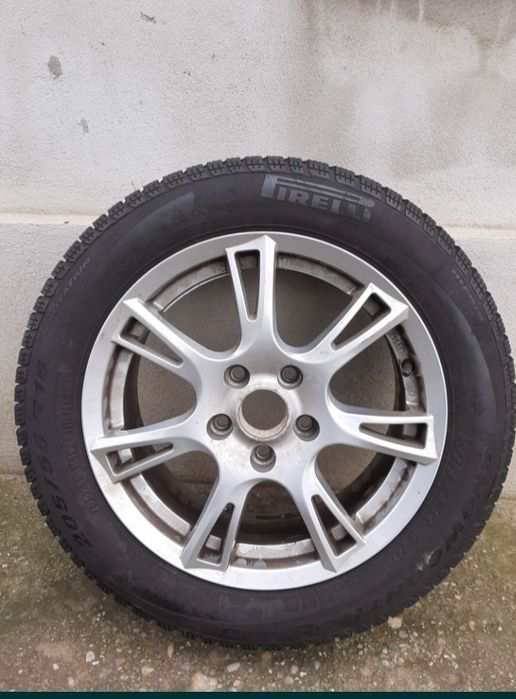 Rezervă cu anvelopă de iarnă