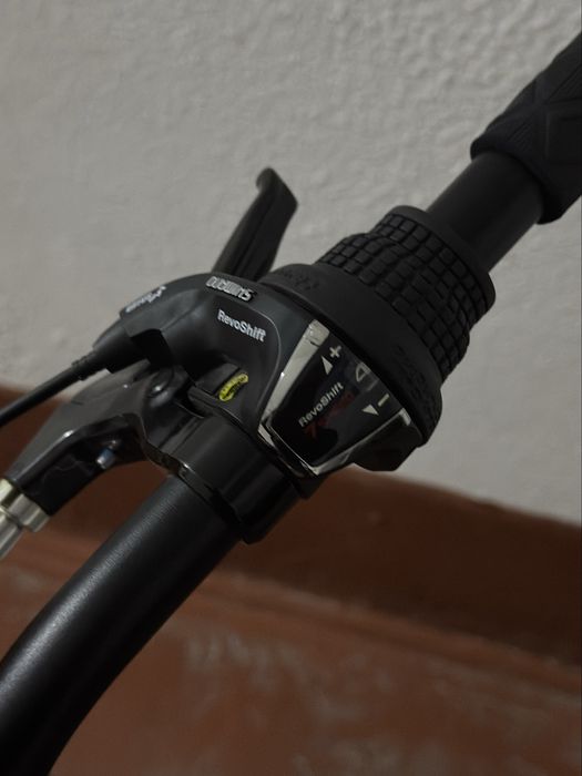 Продам велосипед AXIS SPEED 24