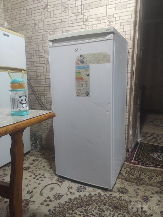 Продается Холодильник Артель.