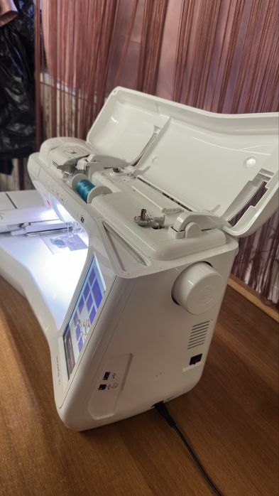 Masina de brodat Brother innovis v3