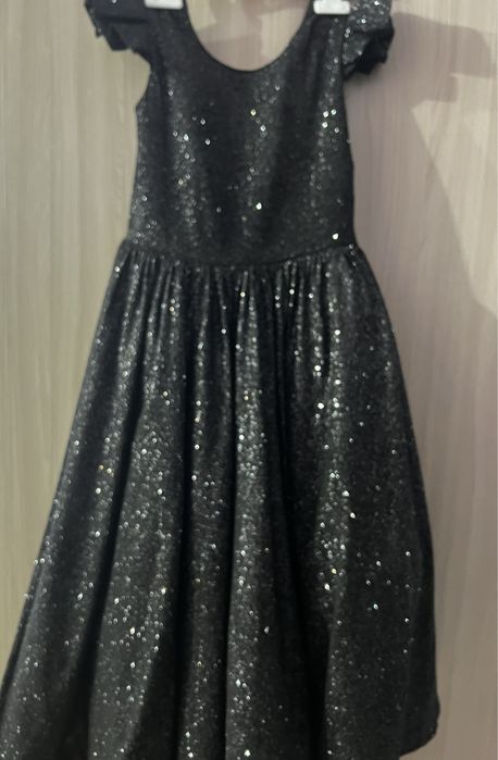 Нарядное платье для девочки