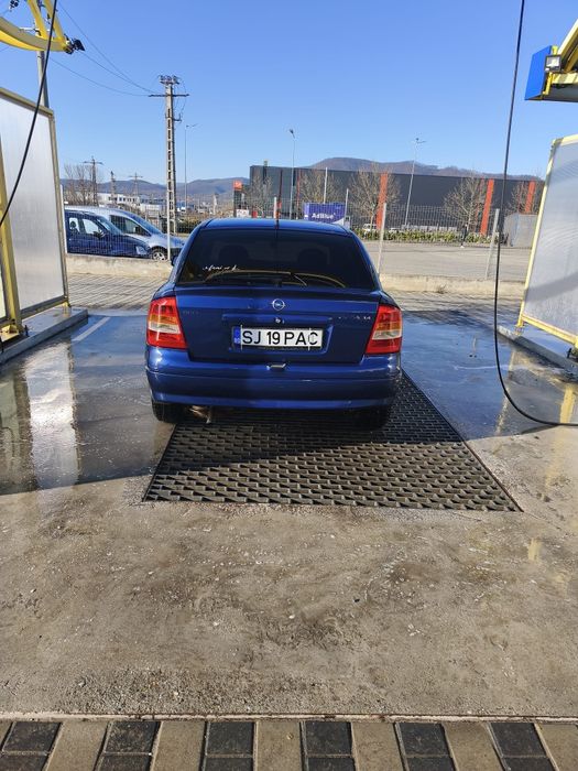 Vand Opel Astra 2002