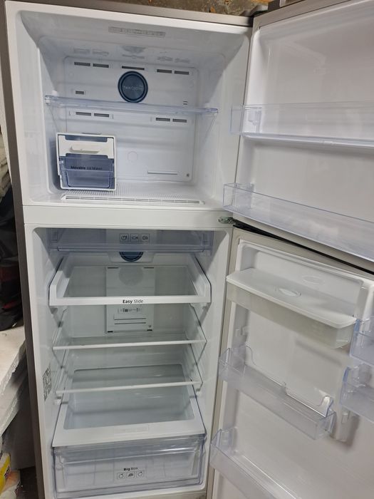 Хладилник самсунг