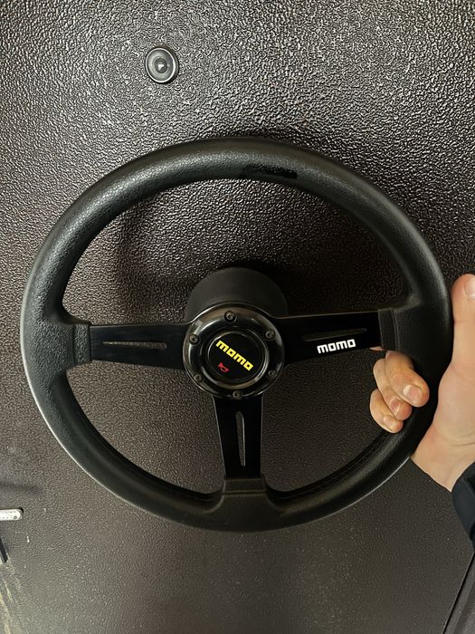 Продам руль момо