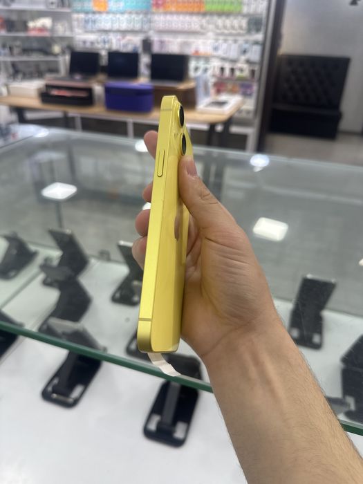 iPhone 14 plus yellow
