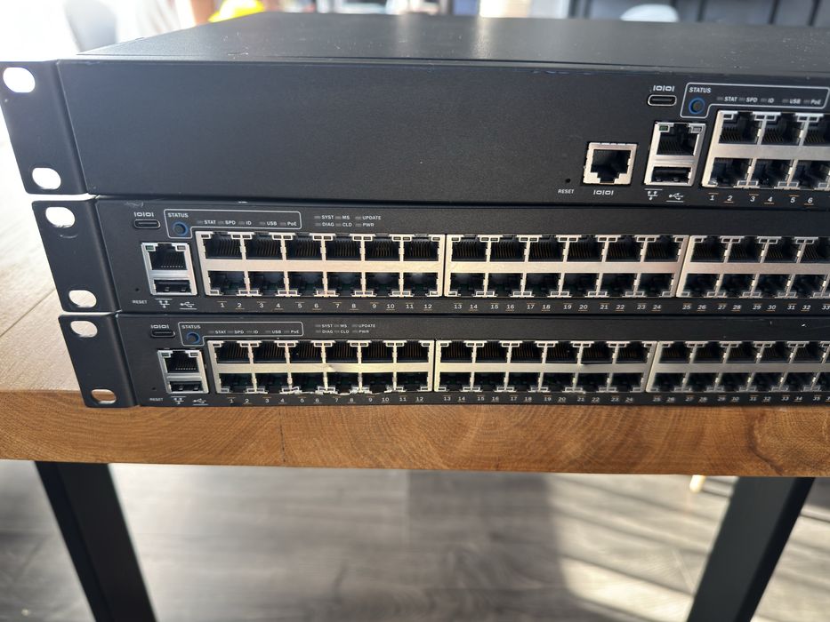 Switch POE + Brocade Ruckus ICX7150  48p Management  L3 Gigabit