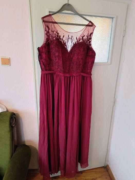 Разкошни официални рокли