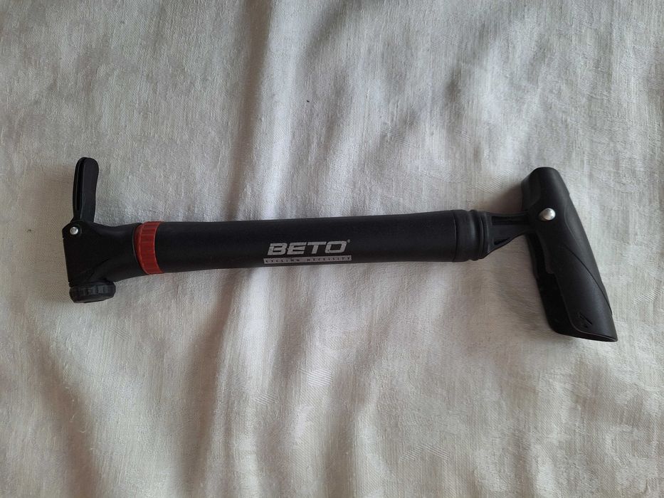 Pompa pentru bicicleta - folosita, stare buna