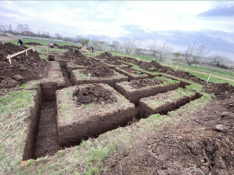 Miniexcavator bobcat excavator   transport nivelare, zona Bolintin Val