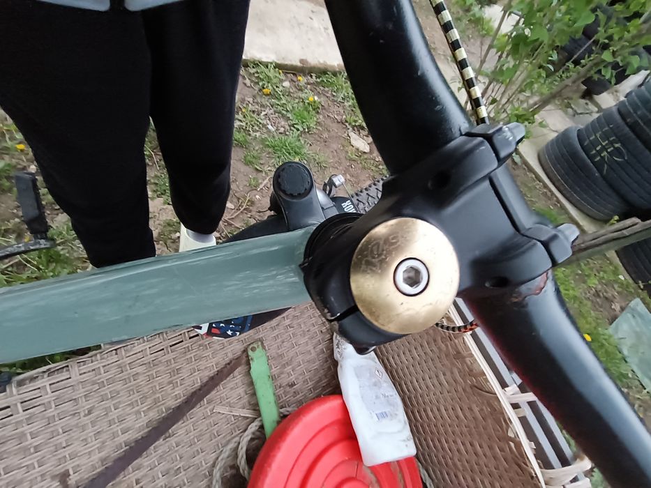 Pipa scurta bicicletă