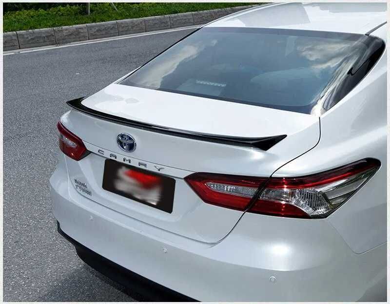 Спойлер и козырек Camry 70