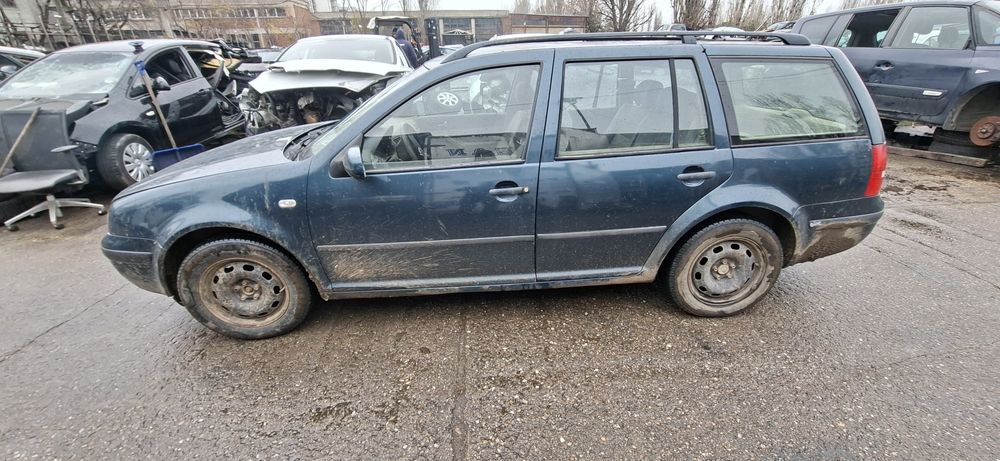 Dezmembrez Golf 4 Break 1.6 B 2003 BAD
