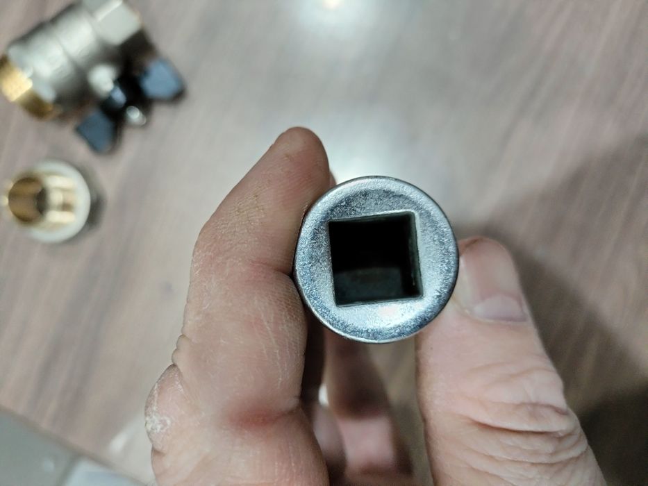 Ключ ступенчатый для американок