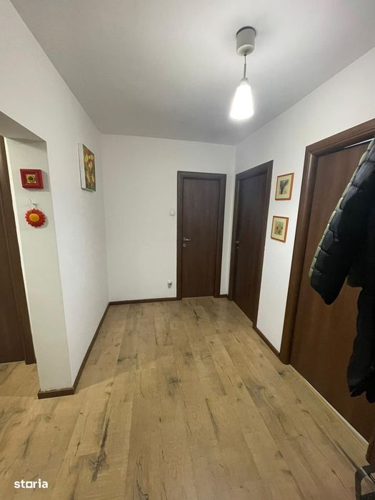Vanzare apartament 4 camere, semimobilat, Targoviste, cartier CFR