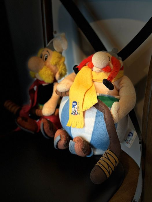 Asterix si Obelix mascote hockey Campionat 2017 jucarii plus originale