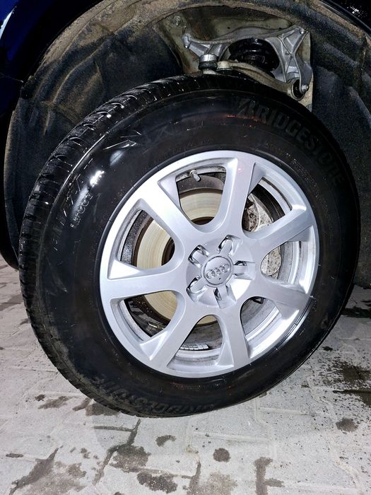 Set JanteOriginaleAudi Q5 SLineR17/AnvelopeIarnă Bridgestone235/65/R17