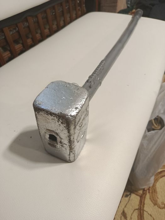 Продаю кувалду .