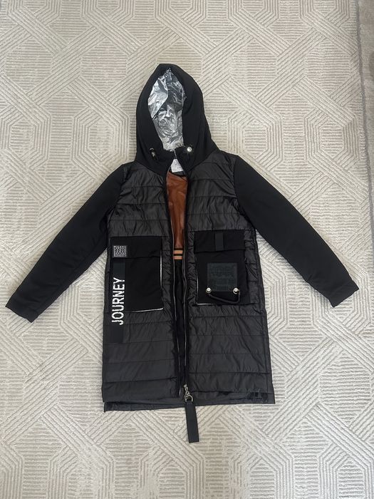 Продам куртку на девочку