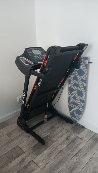 Беговая дорожка Genau