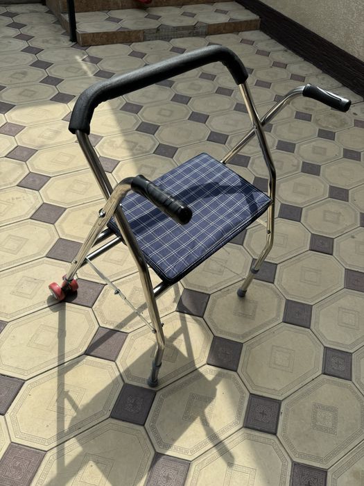 Ходунок для взрослых