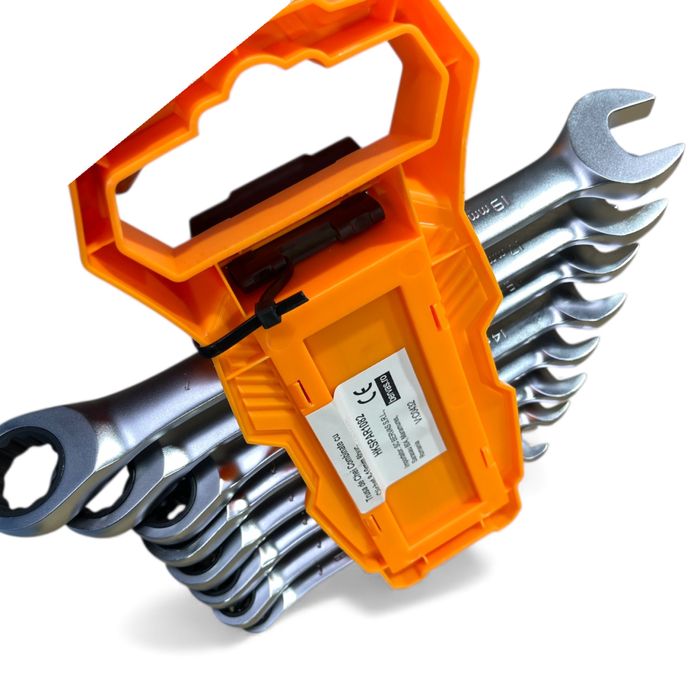 Set chei combinate cu clichet  8-19 Ingco