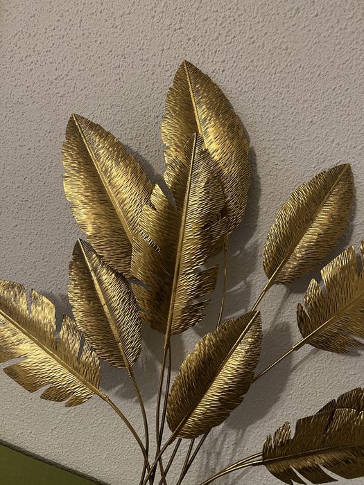 Decoratiune de perete frunze aurii