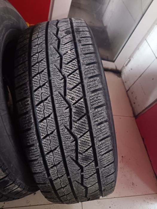 Продам шыны зимнии