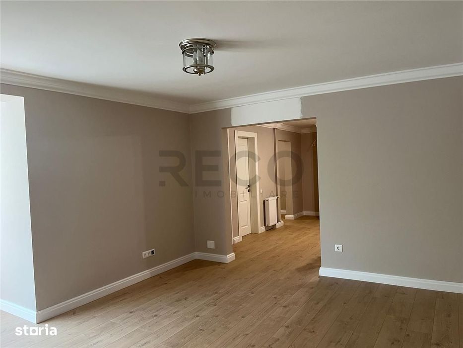 RECO Apartament 3 camere decomandat tip PC zona Decebal