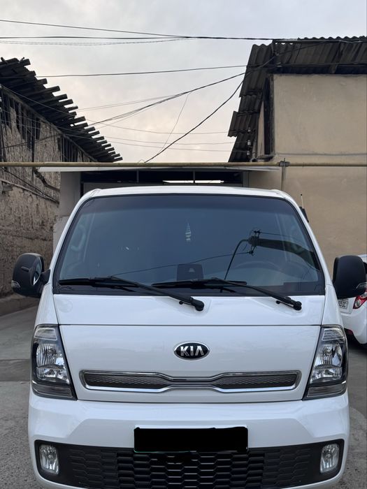 Kia bongo ev 2022 yil srochna sotiladi